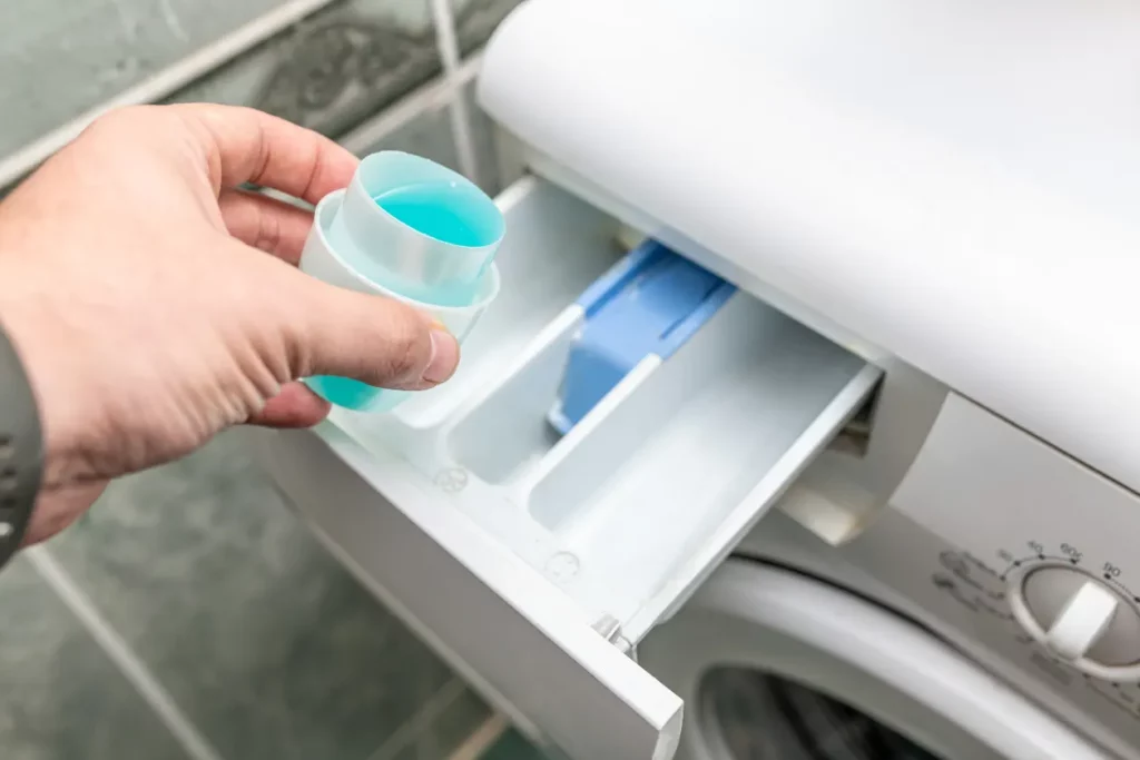 Adding liquid detergent into a washer